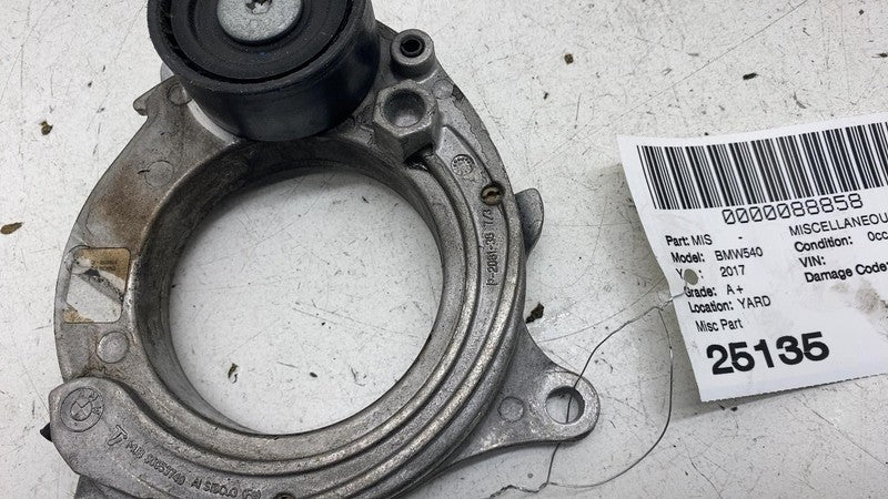 ⭕2017-2020 BMW 540i Engine Motor Belt Tensioner Pulley Carrier Assembl