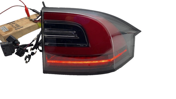 2016-2020 Tesla Model X Rear Passenger Side Taillight LED Outer Tail Lamp Right