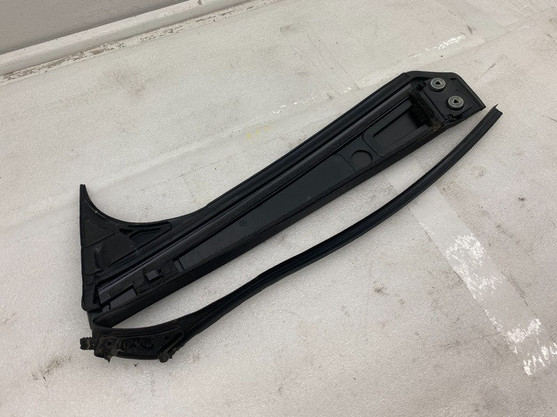 103236300C ⭕ 16-20 Model X B-Pillar Applique Glass Left Side LH w/ Rubber Seal 1032363-00-C
