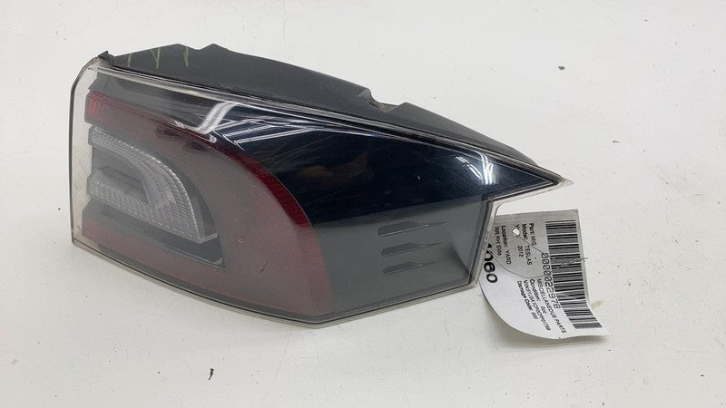 ⭕ 2012-2022 Tesla Model S Rear Taillight LED Outer Tail Lamp Right 600