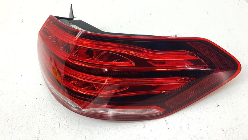 ⭕ 14-16 Mercedes-Benz E350 Rear Right Tail Lamp Outer Taillight RH A21