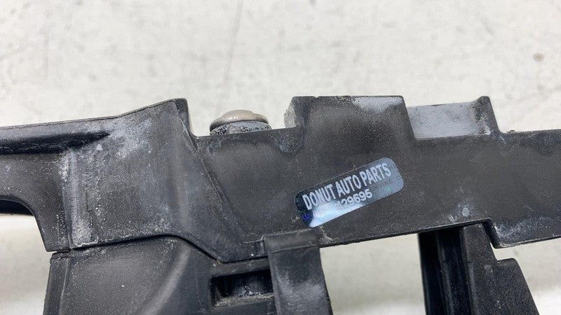 ⭕ 2018 2019 2020 BMW 530e Engine Compartment Support Mount Bracket 611