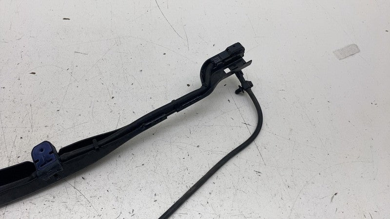 ⭕ 2021-2025 Polestar 2 Front Passenger Side Windshield Wiper Arm Right
