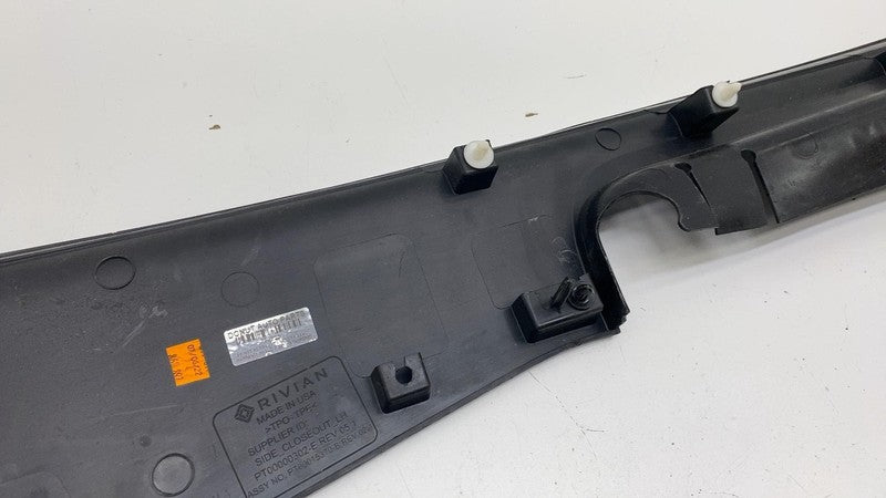 PT00000302E ⭕ 2022-2024 Rivian R1S R1T Underhood Left Side Closeout Trim Apron PT00000302-E