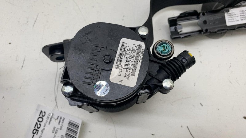 108127901H ⭕ 2017-2023 Tesla Model 3 Front Right 1st Row Seat Belt & Retractor 1081279-01-H