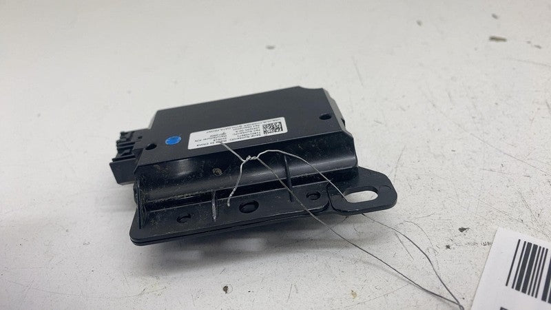 ⭕ 17-23 Tesla Model 3 Center Console Front USB Hub Charger Module 1093