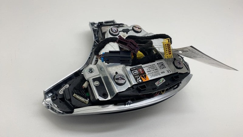 103677801B 2016-2020 Tesla Model X Steering Wheel Airbag Module w/ Retainer Plate Bracket