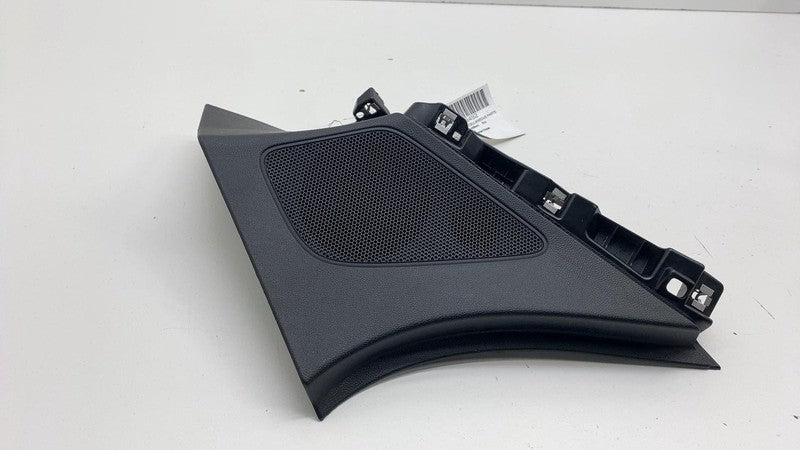 9Y3.867.245 ⭕ 2019-2024 Porsche Cayenne Rear Left Quarter D-Pillar Trim w/ Speaker 9Y3867245