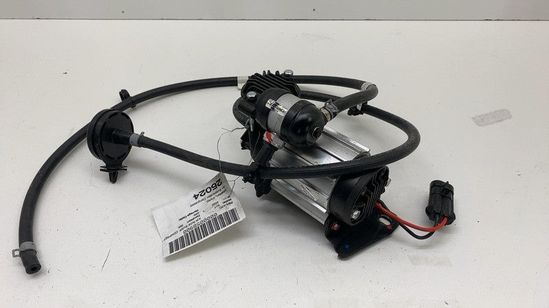 ⭕ 22-24 Rivian R1T R1S Rear Air Ride Suspension Compressor Pump PT0005