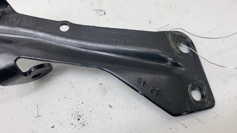 864797905 ⭕2021-2023 BMW 530e Engine Air Intake Manifold Bracket Support Holder 8647979-05