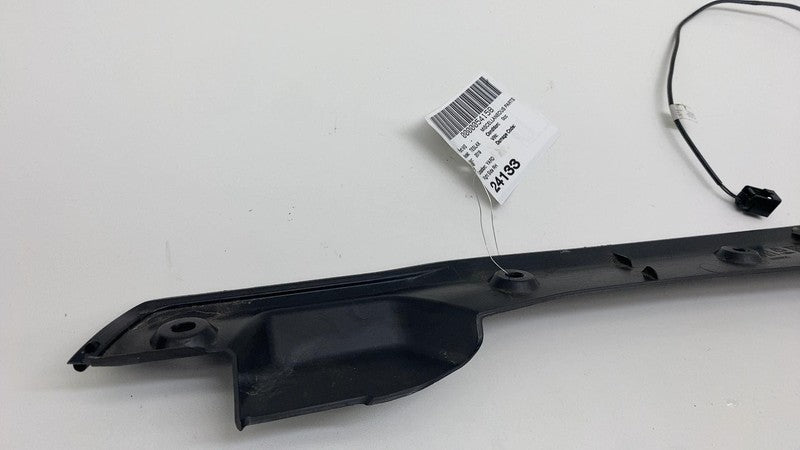 105630000D 2016-2020 Tesla Model X Rear Passenger Trunk Liftgate Pinch Sensor Cover Right