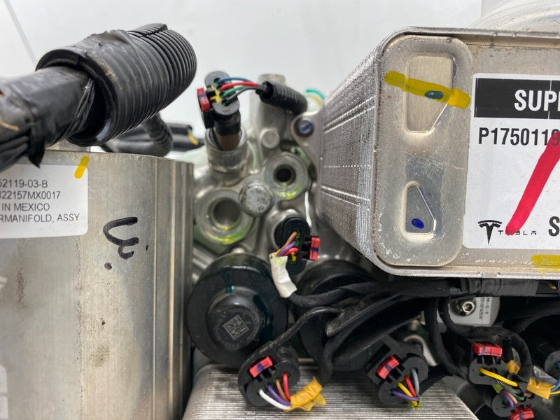 159141400A ⭕2021-2023 Tesla Model S Super Beam Thermal Supermanifold Coolant Pump Reservoir