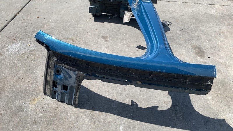 ⭕ 2024 Porsche Cayenne Right Center B-Pillar Body Rail Frame Structural Cut Out