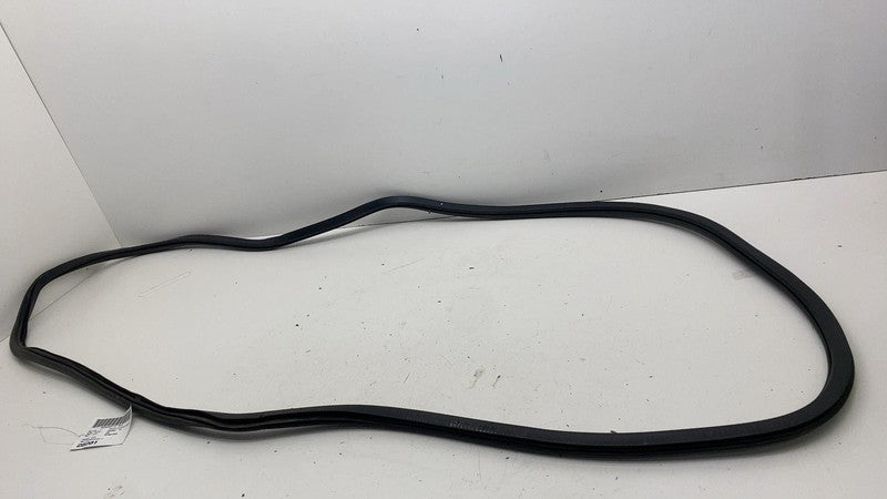 ⭕2017-2025 Chrysler Pacifica Rear Left Door Body Weatherstrip Rubber S