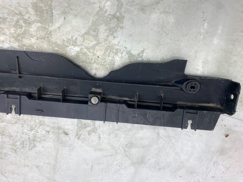 ⭕ 2020-2024 Tesla Model Y Right Skirt Rocker Molding Panel Carrier Bracket OEM