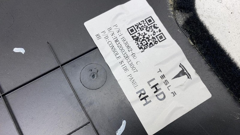 ⭕ 20-23 Model Y Left & Right Center Console Panel Trim 1493062-00-C/14