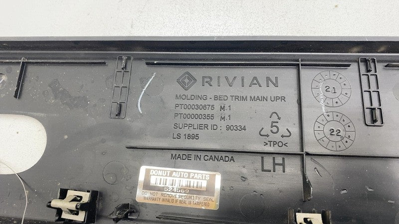 PT00030675M ⭕22-24 Rivian R1T Rear Left Upper Bed Main Molding Trim Cover Panel PT00030675-M