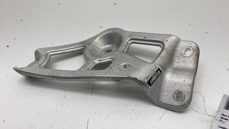 A 297 625 47 00 ⭕ 22-23 Mercedes EQS 450+ Front Left Fender Apron End Rail Bracket A2976254700