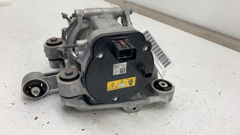 2022-2024 Rivian R1S Air Conditioning A/C Compressor Pump Unit w/ Moun