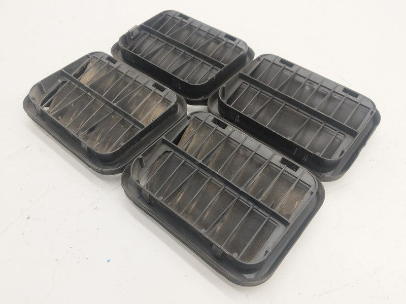 2F2A B280B62 AB ⭕ 12-20 Tesla Model S Rear Quarter Panel Rubber Flap Extractor Air Vent Grille