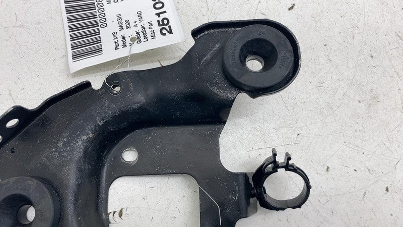 ⭕ 14-20 Maserati Ghibli Front Left or Right Air Intake Cleaner Box Mount Bracket