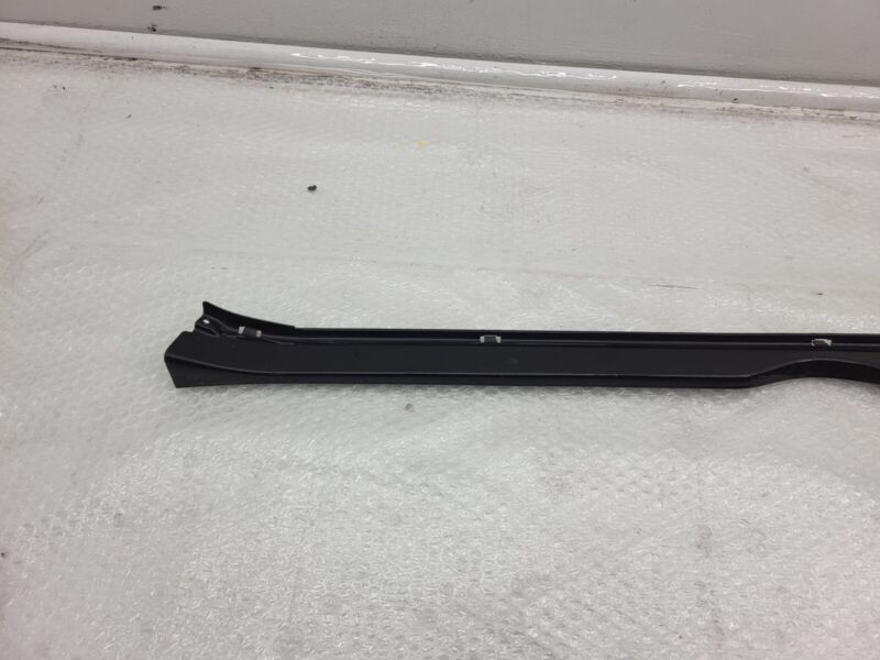 101221700F ⭕ 2012-2023 Model S Passenger Side Skirt Molding Scuff Plate Right 1012217-00-F