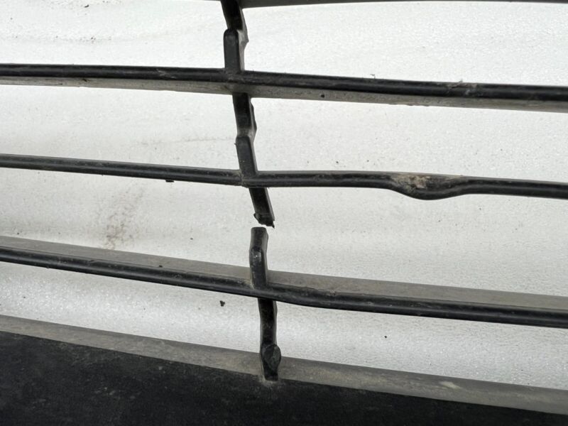 ⭕ 2020 2021 2022 2023 Tesla Model Y Front Bumper Lower Center Grille Fascia OEM