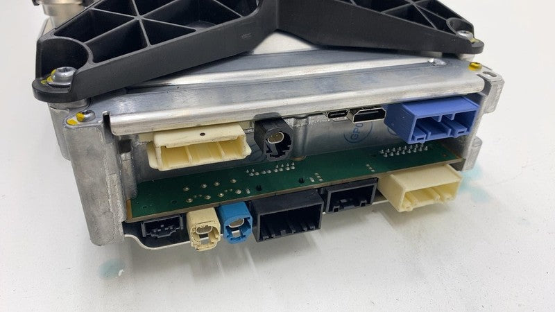 168127100G 2017-2023 Tesla Model 3 MCU Media Control Unit Service Car Computer Module Assy