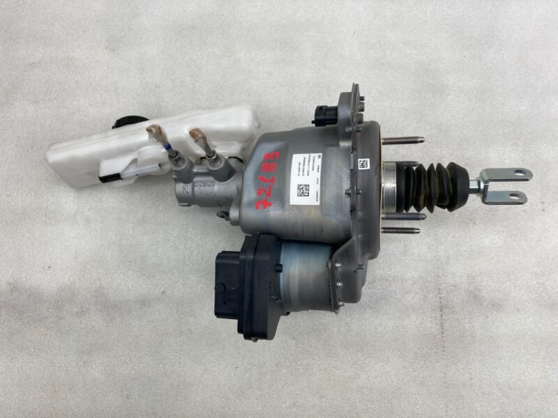 104467199F 2017-2023 Tesla Model 3 iBooster Power Brake Booster Master Cylinder Reservoir