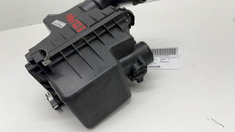 1781237040 ⭕ 2018-2022 Toyota C-HR 2.0L Air Cleaner Intake Filter Housing Box 17812-37040