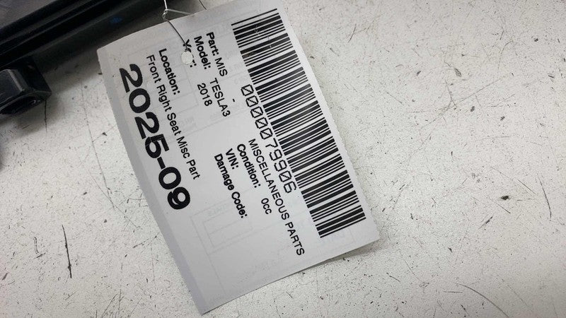 ⭕ 2017-2023 Model 3 Front Right Seat Rail Track Left Side Section 1101