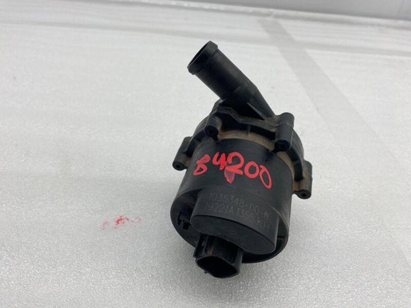 103534800G 2016-2020 Tesla Model S X Cooling System Auxiliary Water Coolant Pump FWD Assy