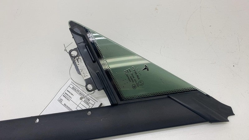 ⭕ 12-20 Tesla Model S Front Right Door Window Corner Vent Quarter Glas