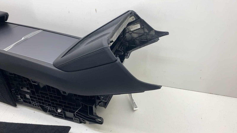 ⭕ 24-25 Tesla Model 3 Front Center Console Armrest & Storage Compartme