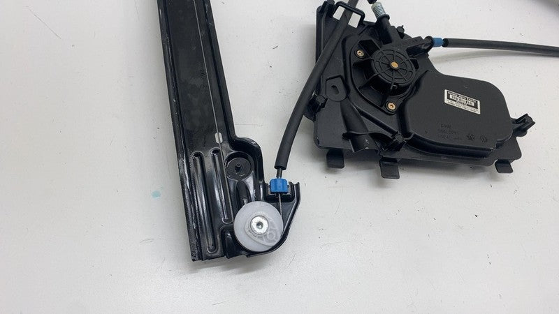 ⭕ 24-25 Tesla Model 3 Front Right Door Window Glass Regulator & Motor Assembly