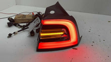 ⭕ 21-24 Model Y Rear Right Outer Exterior Taillight Tail Lamp 4-Pin 1502087-00-D