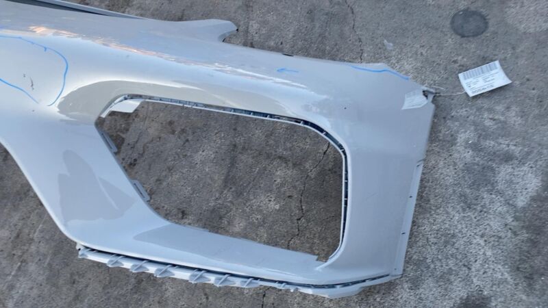 982898041J 2020-2023 Porsche 718 Cayman Spyder Base GT4 GTS Front Bumper Cover Assembly