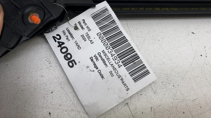 171260600C ⭕ 24-25 Model 3 Front Driver Left Door Inner Belt Weatherstrip Seal 1712606-00-C