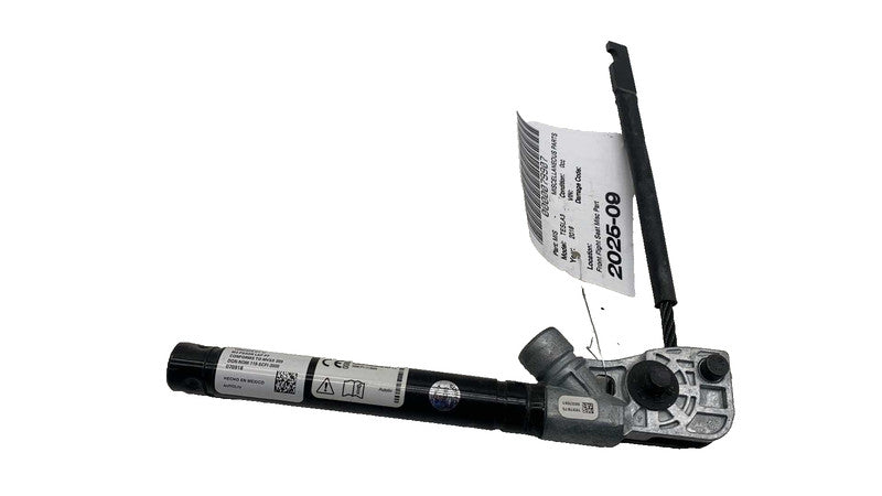 ⭕17-23 Tesla Model 3 Front Right 1st Row Seat Belt Lap Pretensioner 1090324-01-C