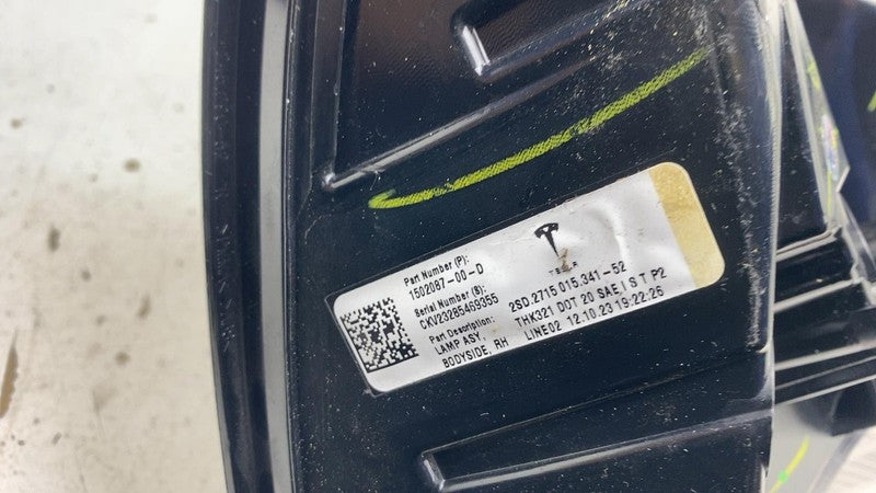 ⭕ 21-24 Model Y Rear Right Outer Exterior Taillight Tail Lamp 4-Pin 15