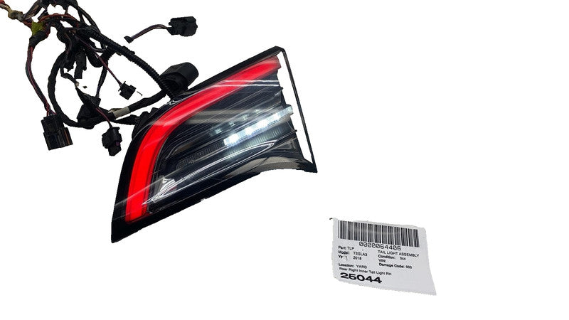 107740200E ⭕ 2017-2023 Model 3 Rear Right Inner Taillight LED Tail Lamp 3-Pin 1077402-00-E
