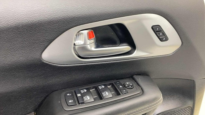 7TF911ZAAA ⭕ 17-25 Chrysler Pacifica Front Driver Side Interior Door Trim Panel Cover Left