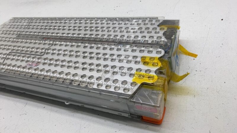 1028691 20 B 2012-2015 Tesla Model S MS Battery Module Pack (14p) 60kWh (Read Description)