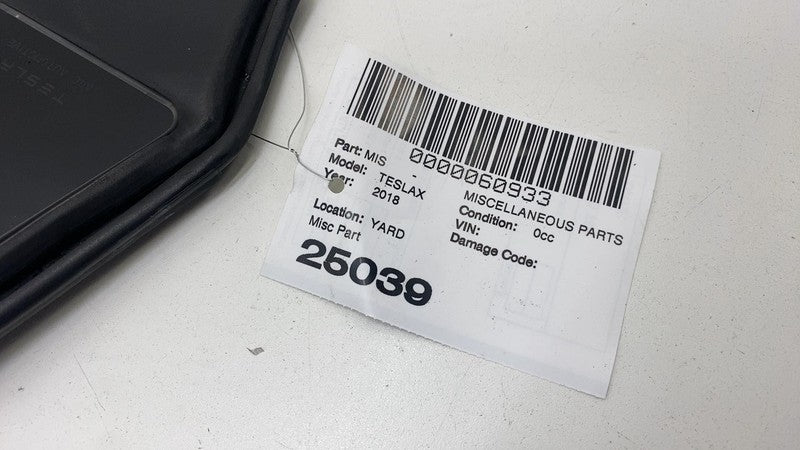 1083901-00-B ⭕16-20 Model X Left B-Pillar Applique Trim Molding w/ Camera & Seal 1083901-00-B