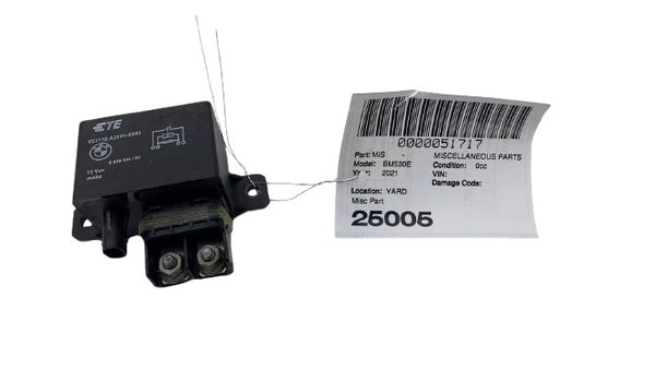 2018 2019 2020 2021  BMW 530e G30 High Power Current Relay w/ Retention Nuts OEM