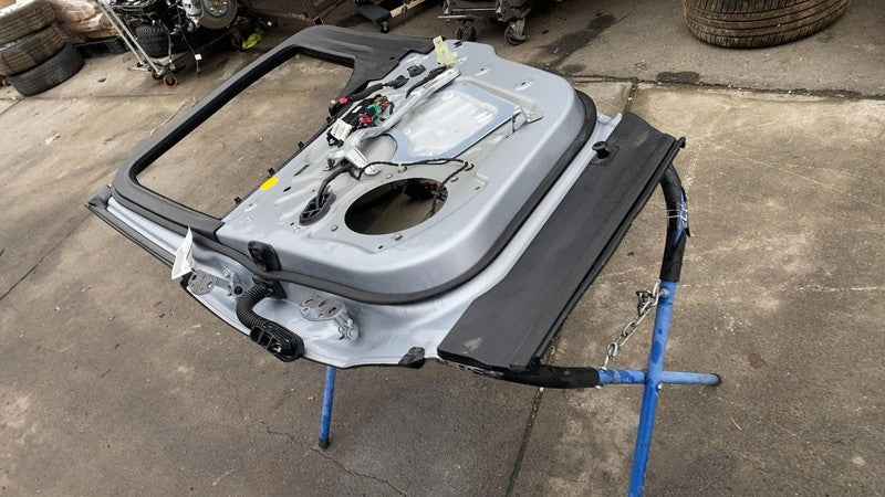 ⭕ 2022-2024 Rivian R1T Rear Passenger Side Door Shell Panel Right Silver EXP004