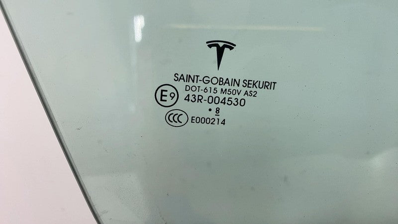 E9 43R-004530 2017-2019 Tesla Model 3 M3 Front Passenger Door Window Glass Right (Single Pane)