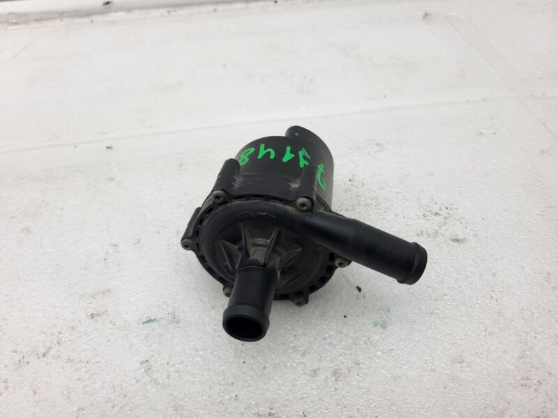 2016-2020 Tesla Model X MX Additional Auxiliary Water Pump Assembly 1054529-00-F