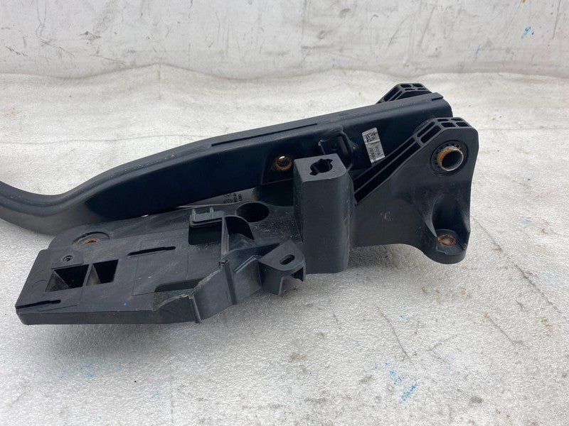 1188691 01 B ⭕ 2020-2024 Tesla Model Y MY Front Left Drive Brake Pedal Asembly 1188691-01-B