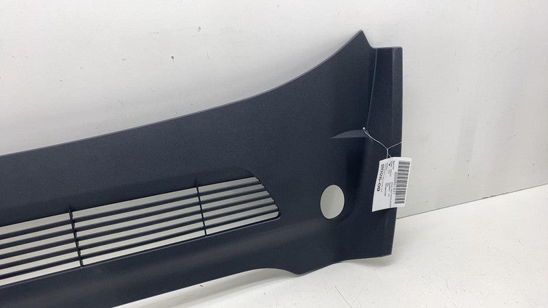 161981298B ⭕ 20-24 Tesla Model Y Rear Section Underhood HEPA Apron Cover Trim 1619812-98-B